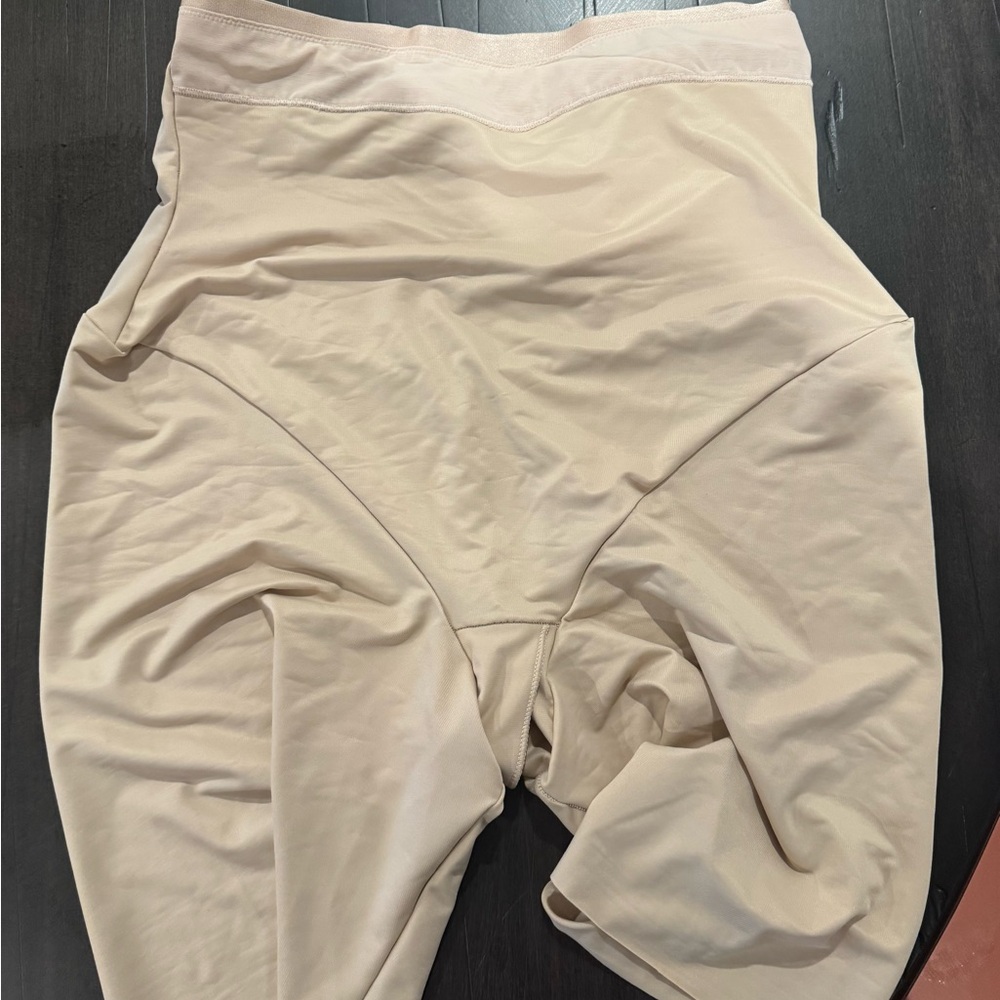 Maidenform Cream Shapewear